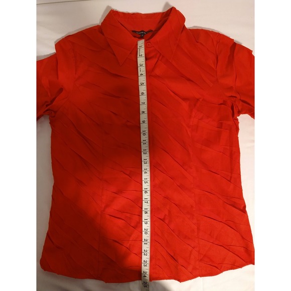 Lafayette 148 New York Shirt Blouse Size 12 Cherry Red Textured Hidden Button - Picture 7 of 9